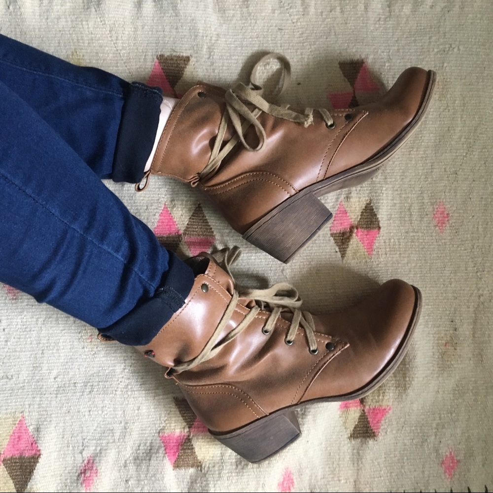 Roxy Booties